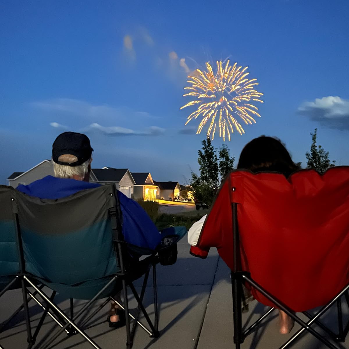 Black Sierra Plush Camping Chair for Sports & Outdoors, Oversize XL Outdoor Folding Chair Supports 400 lbs, Heavy Duty Lounge w/Cup Holders & Carry Bag Perfect for Tailgating, Patio - Image 6